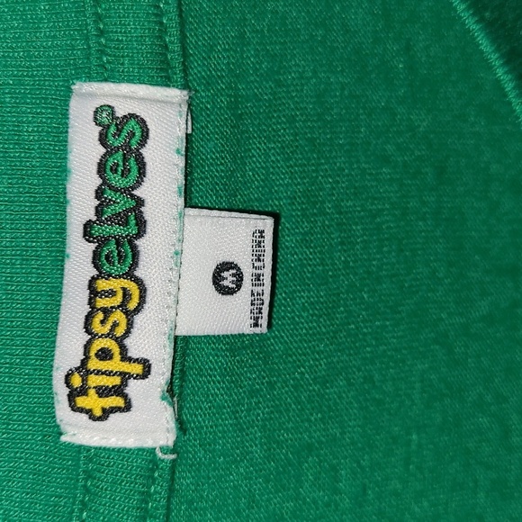 Tipsy Elves Mens Magically Delicious Beer Mug Green Short Sleeve Tshirt Medium - Picture 3 of 8